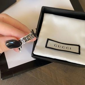 Size 6 Gucci ring